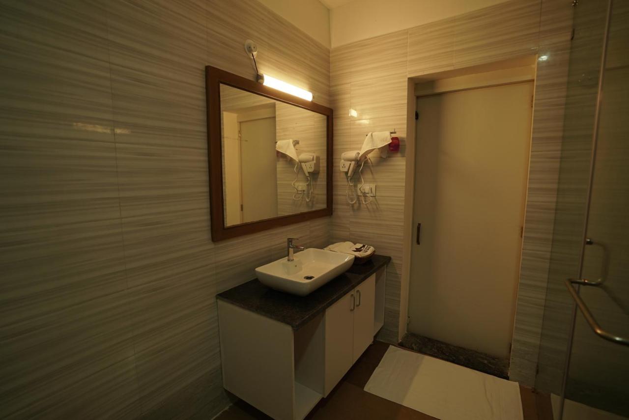 Hotel Coorggavadana Madikeri Zewnętrze zdjęcie