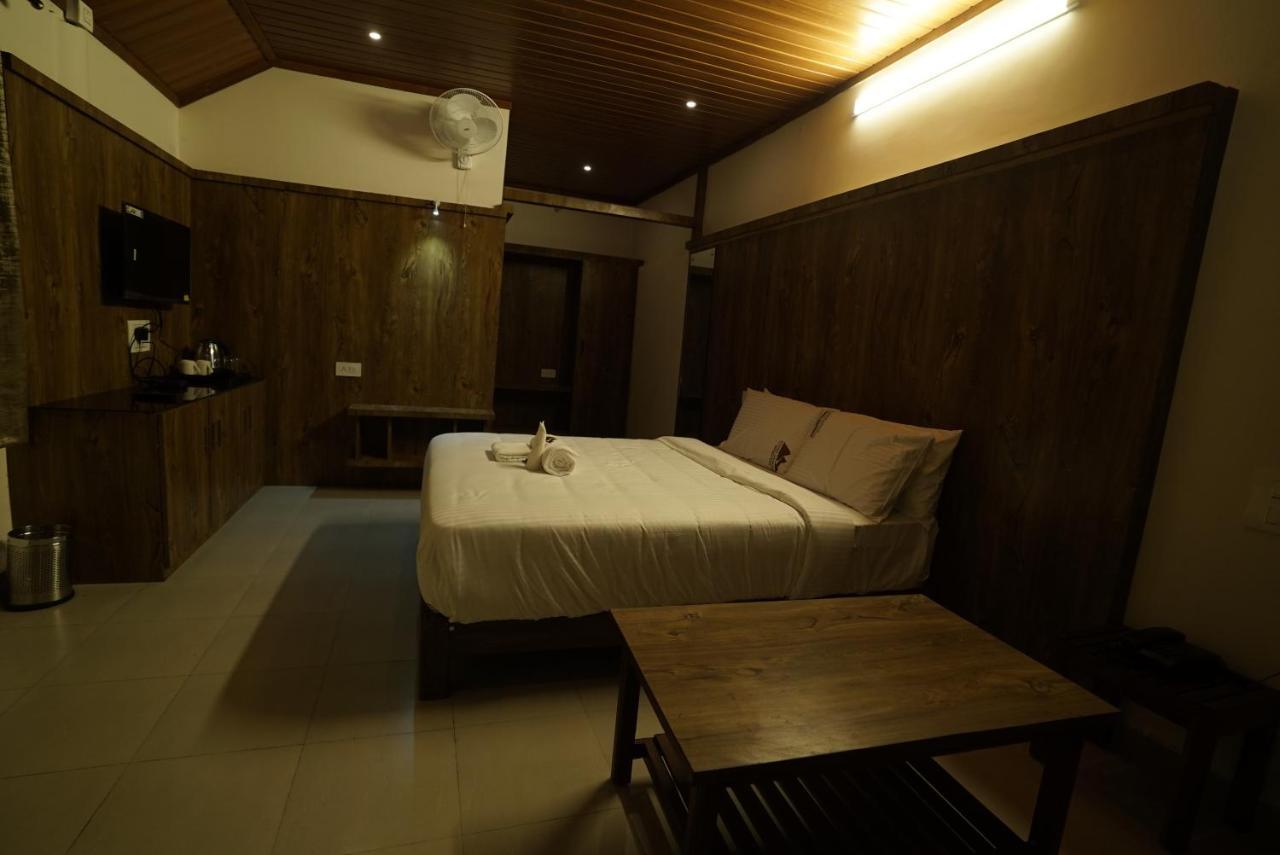 Hotel Coorggavadana Madikeri Zewnętrze zdjęcie