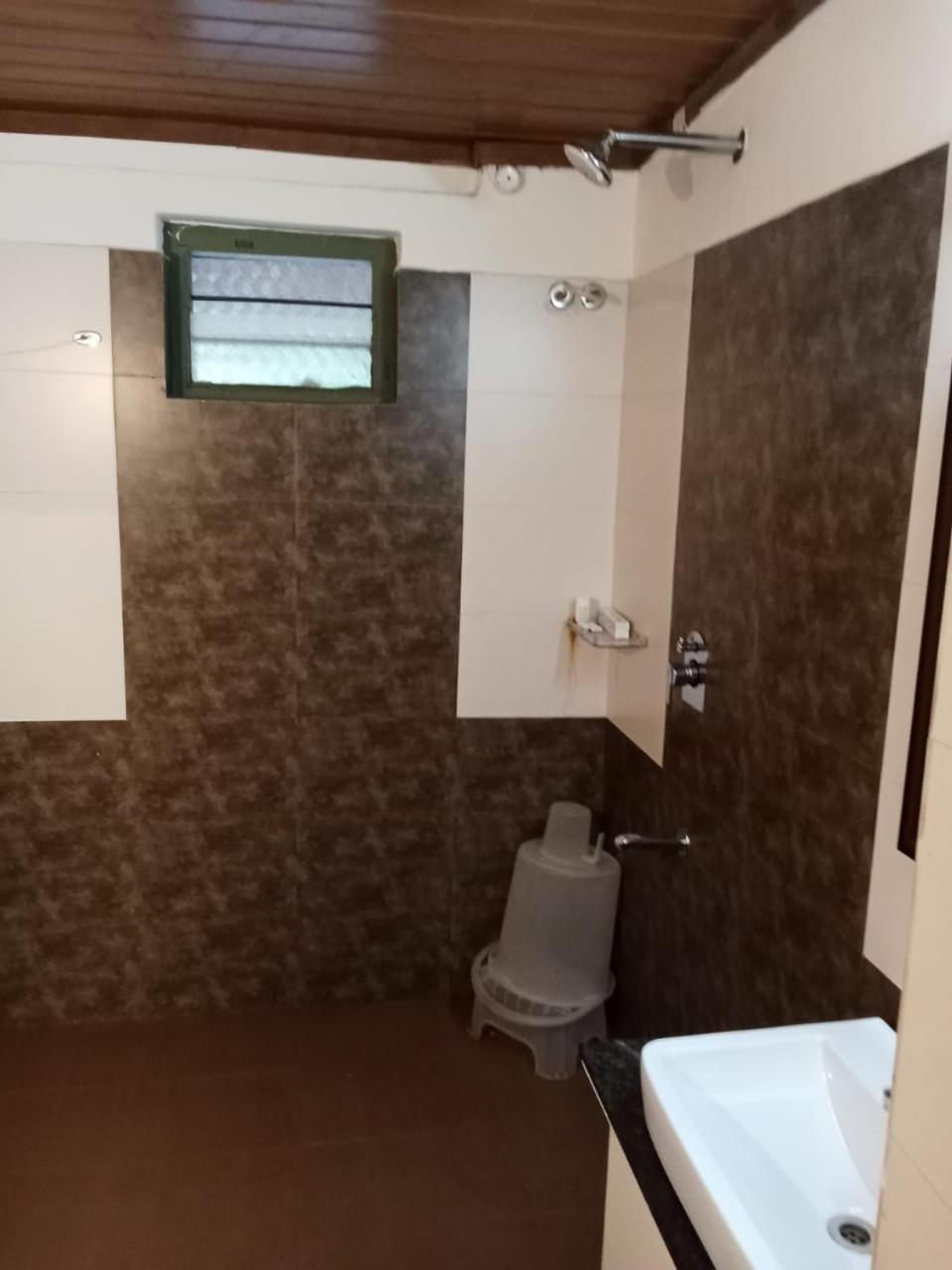 Hotel Coorggavadana Madikeri Zewnętrze zdjęcie