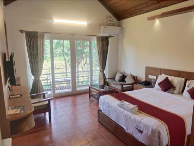 Hotel Coorggavadana Madikeri Zewnętrze zdjęcie
