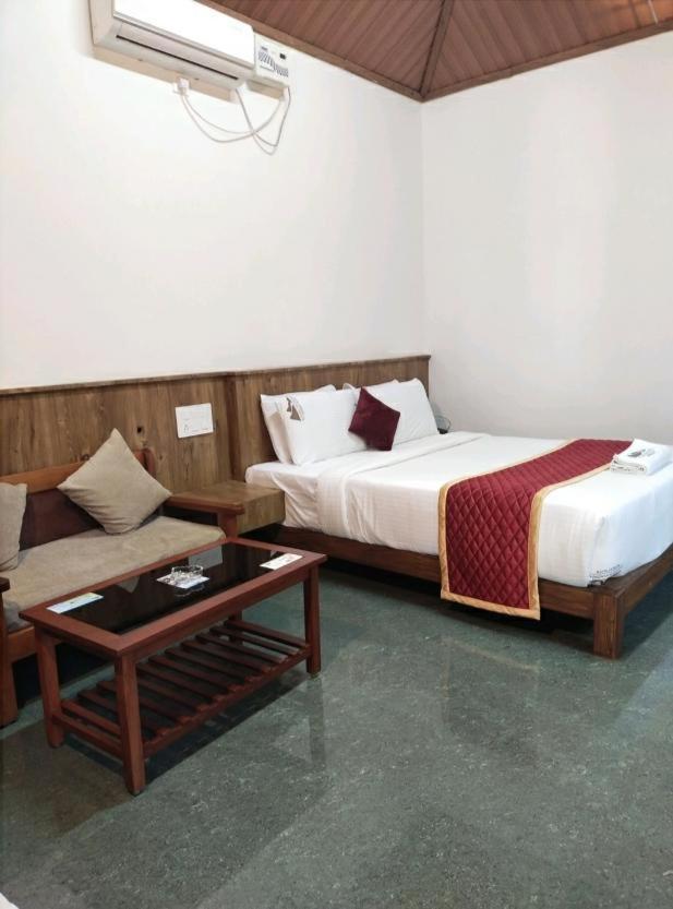 Hotel Coorggavadana Madikeri Zewnętrze zdjęcie