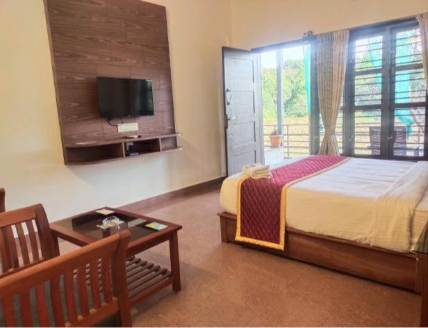 Hotel Coorggavadana Madikeri Zewnętrze zdjęcie